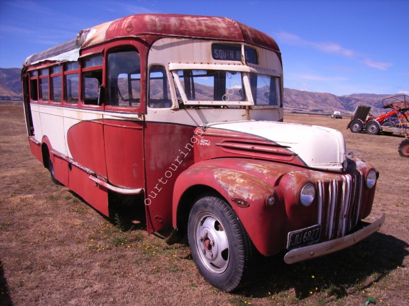 Wanaka Bus.jpg