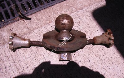The Jones ball coupling.This is bolted to the towbar of the car,as with a normal tow ball.