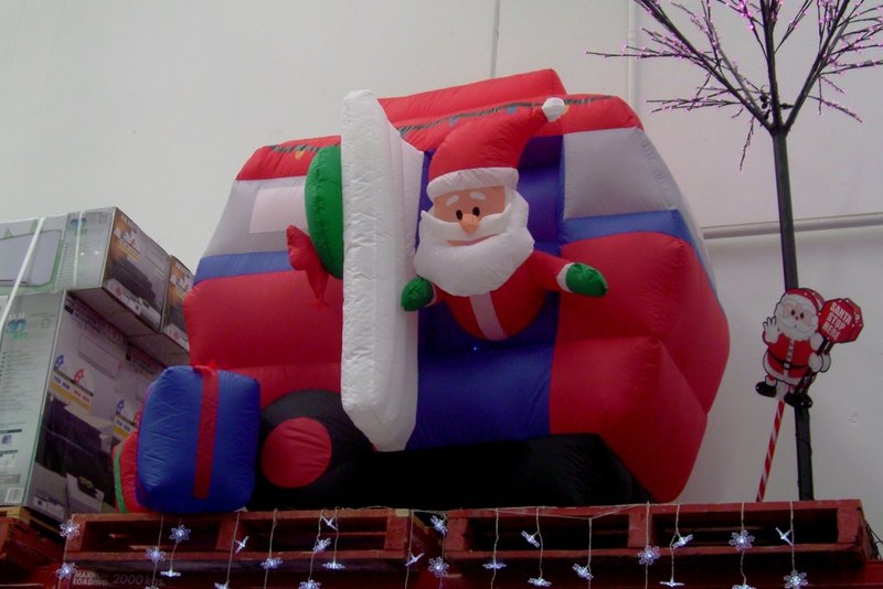 inflatable santa van sept 14-c.jpg