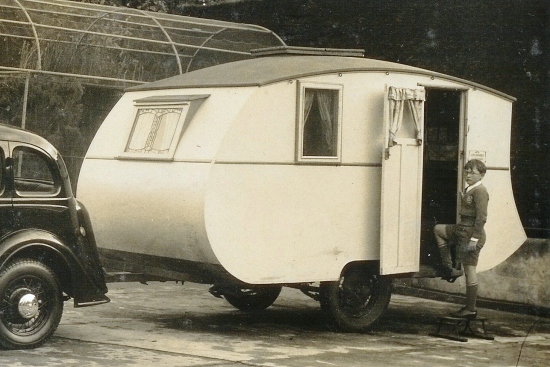 DX 1935 with caravan-e.jpg