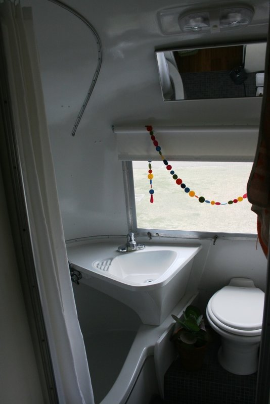 Airstream bathroom.jpg