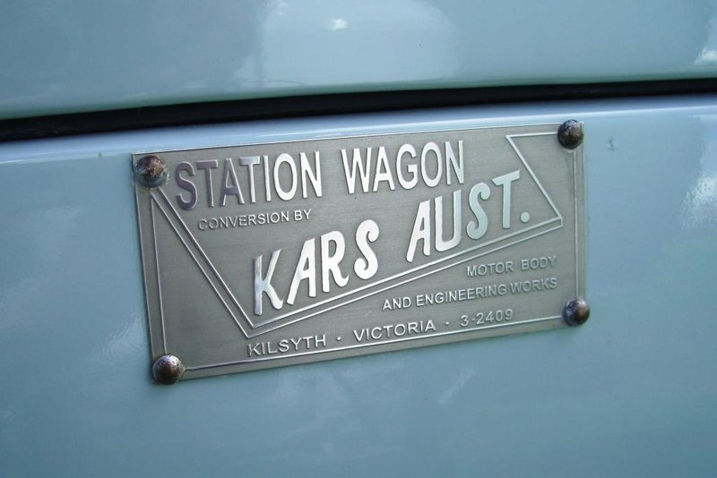 FJ wagon badge.jpg